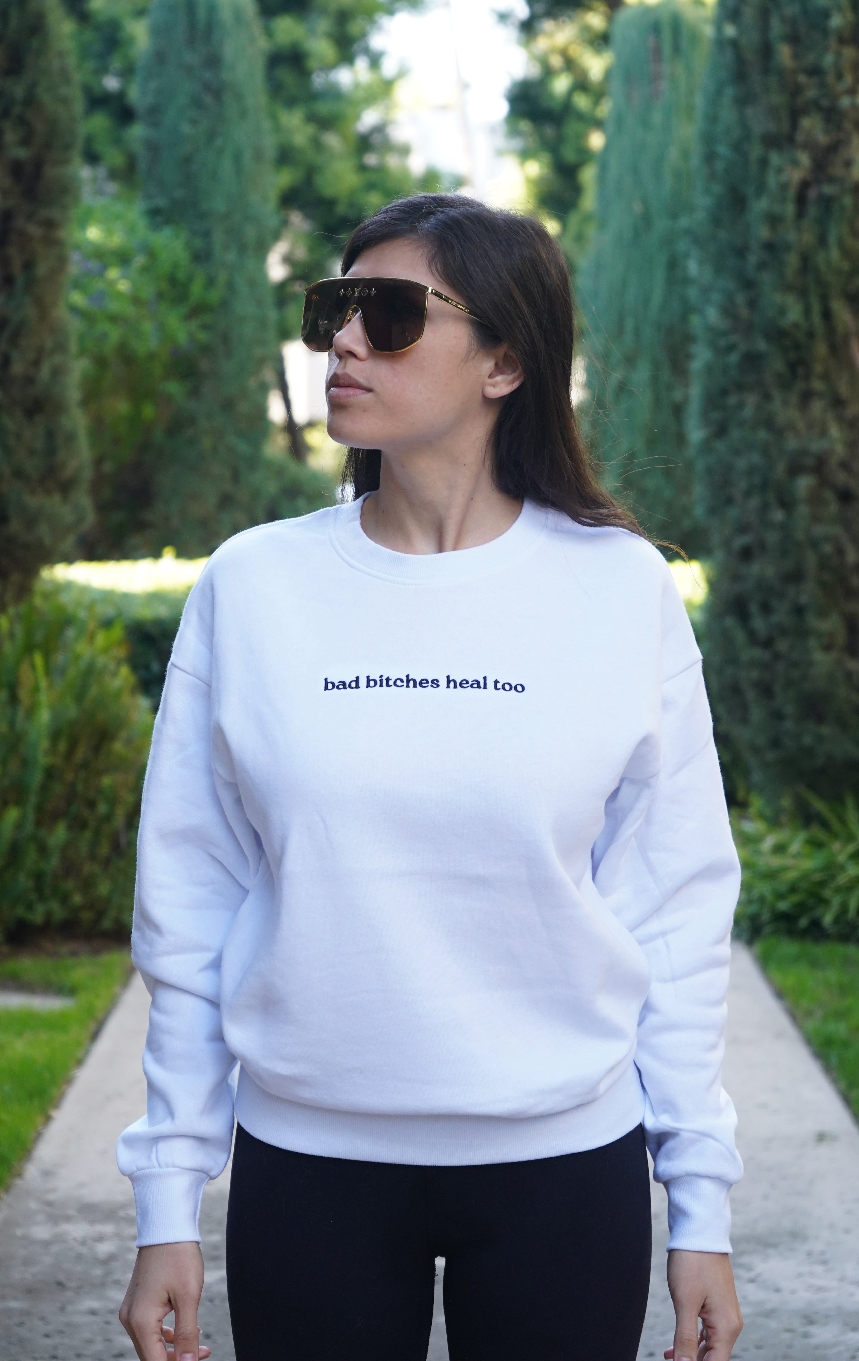 Bad Bitch Crewneck Isla Healing